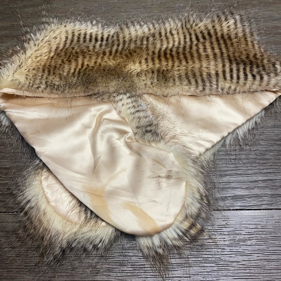 RUYI FAUX FUR Variegated Brown Ivory COLLAR SCARF NECK WARMER ~ - Picture 5 of 5